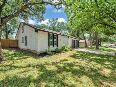 Primary bedroom at 4901 Powder River RD - 3 bed 2 bath home