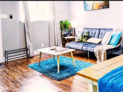 Living area at 4901 Richmond Ave Unit #B - 2 bed 1 bath home