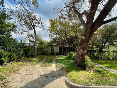 Primary bedroom at 4901 W Park Dr - Highland Village Sec 01, Austin, TX