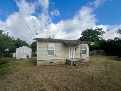 Property photo 4 at 4904 Lynndale DR - Lynndale Sec 02, Austin, TX