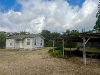 Property photo 5 at 4904 Lynndale DR - Lynndale Sec 02, Austin, TX