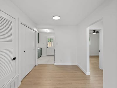 Property photo 3 at 4908 Hawk CV Unit #1 - 2 bed 1 bath home