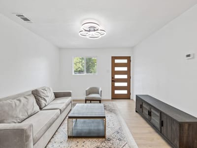 Property photo 3 at 4908 Hawk CV Unit #2 - 2 bed 1 bath home