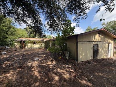 Property photo 5 at 4909 Eastdale DR - 7 bed 2 bath home