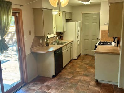 Primary bedroom at 4910 Manchester Cir - 3 bed 1 bath home