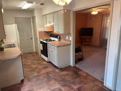 Bathroom at 4910 Manchester Cir - 3 bed 1 bath home