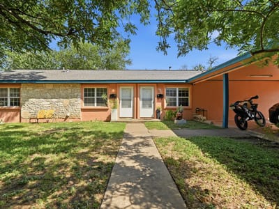 Property photo 3 at 4910 Suburban DR - Greenwood Hills Sec 05, Austin, TX
