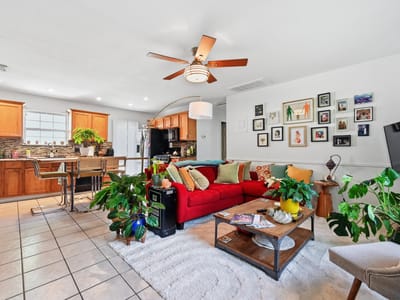 Property photo 4 at 4910 Suburban DR - Greenwood Hills Sec 05, Austin, TX