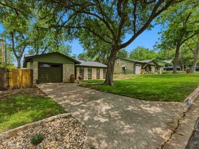 Kitchen at 4910 Sylvandale Dr - 3 bed 1 bath home
