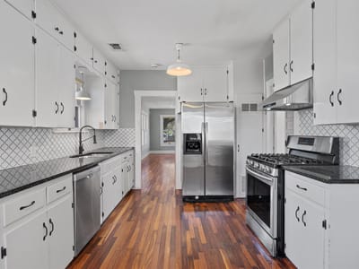 Kitchen at 4914 Woodrow Ave - 3 bed 1 bath home