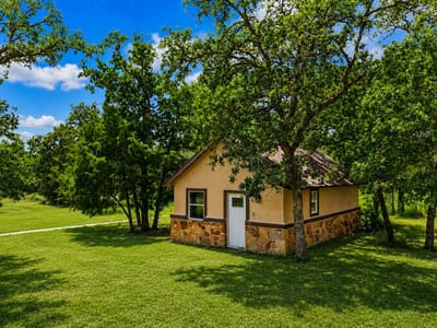 Property photo 2 at 499 Bridgestone CT - 1 bed 1 bath home