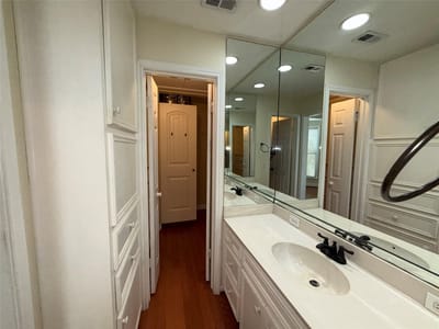 Kitchen - 5 TOURNAMENT WAY DR Unit #7 Kitchen at 5 TOURNAMENT WAY DR Unit #7 - 1 bed 1 bath home