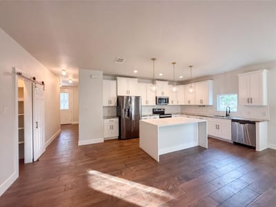 Property photo 2 at 50 Whispering Valley DR - 3 bed 2 bath home