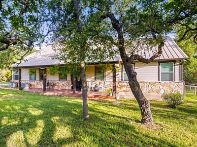 Living area at 500 Deer Creek DR - 3 bed 2 bath home