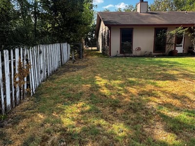 Property photo 2 at 500 Hosack ST - 3 bed 2 bath home