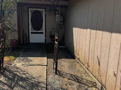 Property photo 3 at 500 Hosack ST - 3 bed 2 bath home
