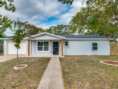 Kitchen at 500 Lockwood ST - 3 bed 2 bath home