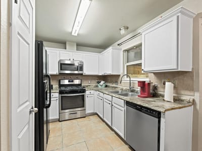 Property photo 5 at 500 Morning Dove DR - 3 bed 2 bath home