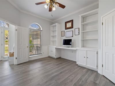 Living area at 500 Settlers Valley Dr - 4 bed 2 bath home