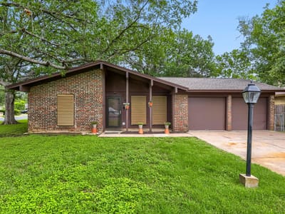 Primary bedroom at 5001 Creekline DR - 3 bed 1 bath home