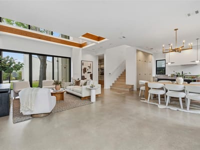 Kitchen at 5001 Lynnwood ST - 4 bed 3 bath home