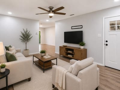 Property photo 4 at 5005 Creek Bend DR - 4 bed 1 bath home