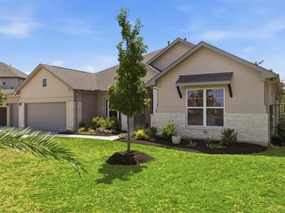 Property photo 3 at 501 Great Lawn CV - 4 bed 3 bath home