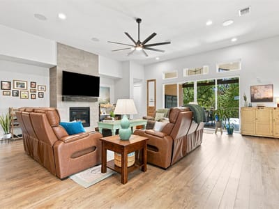 Property photo 5 at 501 Great Lawn CV - 4 bed 3 bath home