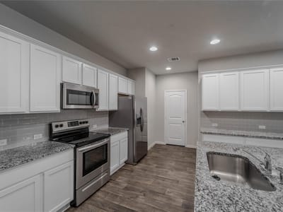 Property photo 5 at 501 Naset DR - 4 bed 2 bath home