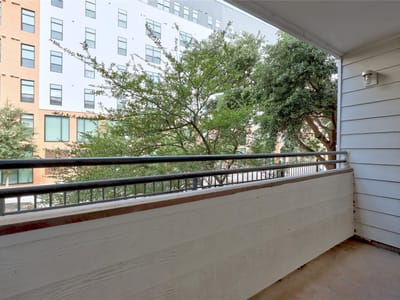 Property photo 5 at 501 W 26th ST Unit #108 - 2 bed 2 bath home