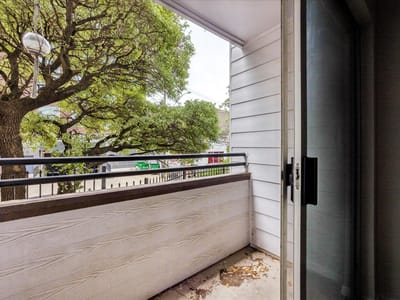 Property photo 4 at 501 W 26th ST Unit #121 - 3 bed 2 bath home