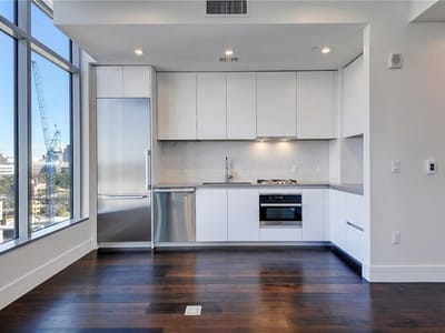 Living area at 501 West Ave Unit #1206 - 1 bed 1 bath home