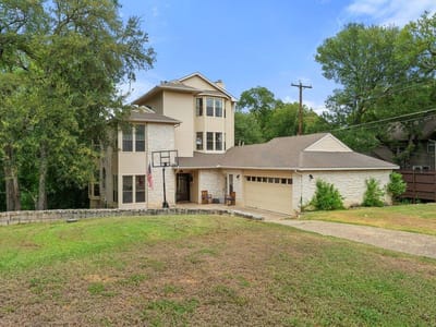 Property photo 2 at 501 Westbrook DR - 4 bed 4 bath home