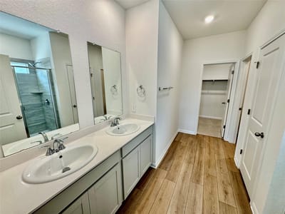 Primary bedroom at 5017 Stockton LN - 8 bed 3 bath home