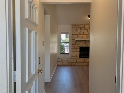 Property photo 5 at 502 Dry Creek CV - 3 bed 2 bath home