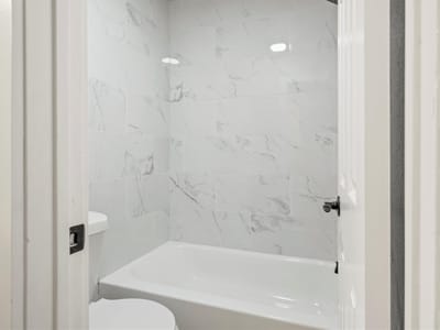 Bathroom - 502 Pintail LN Bathroom at 502 Pintail LN - 3 bed 2 bath home