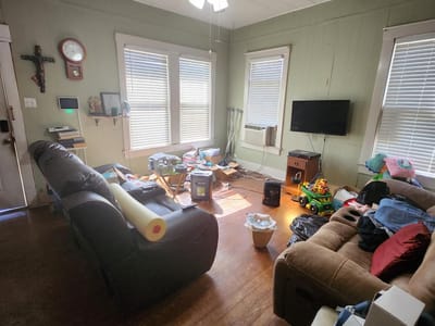 Primary bedroom at 502 W 4th St - 2 bed 1 bath home