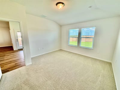 Property photo 3 at 5024 Stockton LN - 3 bed 2 bath home
