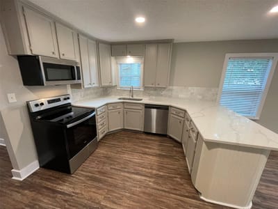 Property photo 5 at 503 Byrne ST - 3 bed 2 bath home
