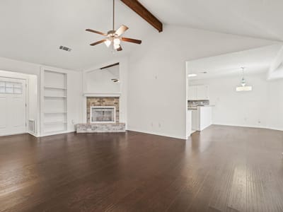 Photo 3 of 31 at 503 Dover LN - 3 bed 2 bath home