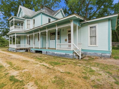 Property photo 3 at 503 Main ST - 3 bed 3 bath home