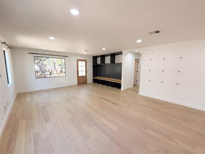 Photo 3 of 22 at 503 S Park DR - 3 bed 2 bath home