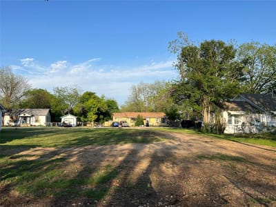 Primary bedroom at 504 Alva St - Oil City Add, Thrall, TX