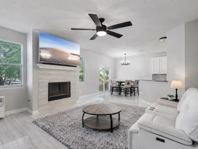Living area at 504 Chaparral DR - 5 bed 3 bath home