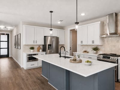 Photo 5 of 11 at 504 Palatino BND - 5 bed 4 bath home