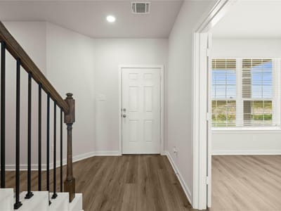 Property photo 4 at 504 Sleep Hollow DR - 4 bed 3 bath home