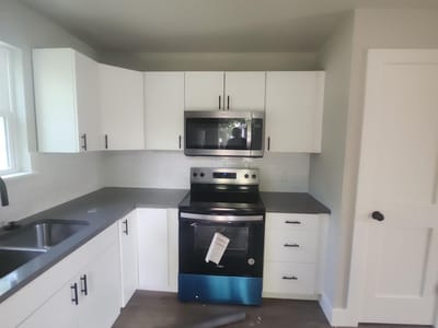 Bathroom at 504 W Avenue A - 2 bed 1 bath home