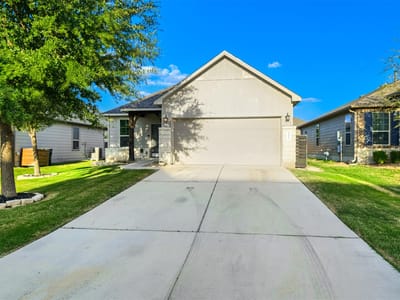 Photo 4 of 33 at 505 Coffee Berry DR - 3 bed 2 bath home