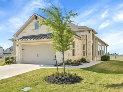 Property photo 2 at 505 Faith DR - 2 bed 2 bath home