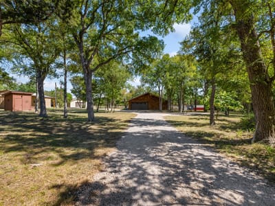 Primary bedroom at 507 County Road 200D - 3 bed 2 bath home